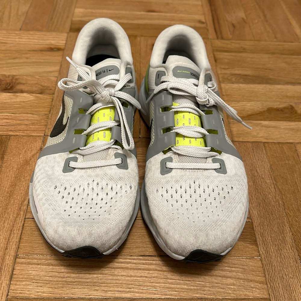 Nike Vomero 16